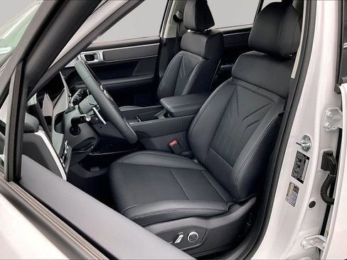 Used 2026 Hyundai Santa Fe SEL AWD/4WD image 25