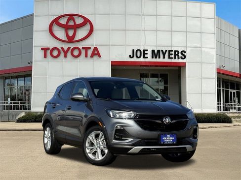 Used 2022 Buick Encore GX Preferred w/ Cold Weather Comfort Package image 2