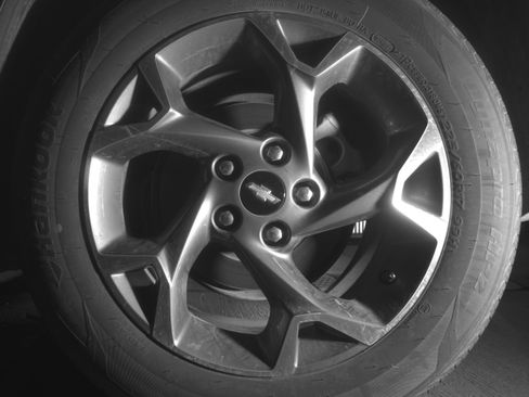 Used 2025 Chevrolet Trax LT w/ LT Convenience Package image 14