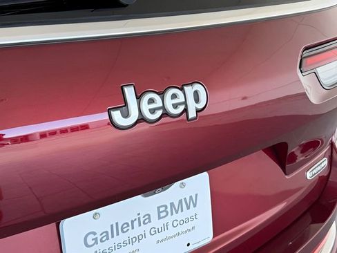 Used 2024 Jeep Grand Cherokee L Overland image 9