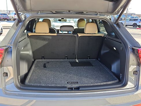 New 2026 Volkswagen Atlas Cross Sport SE image 7