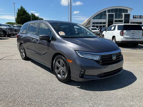 Used 2022 Honda Odyssey EX image 3