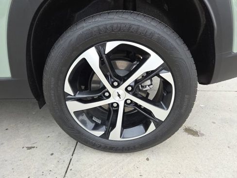 Used 2024 Chevrolet Trax RS w/ Driver Confidence Package FWD image 11
