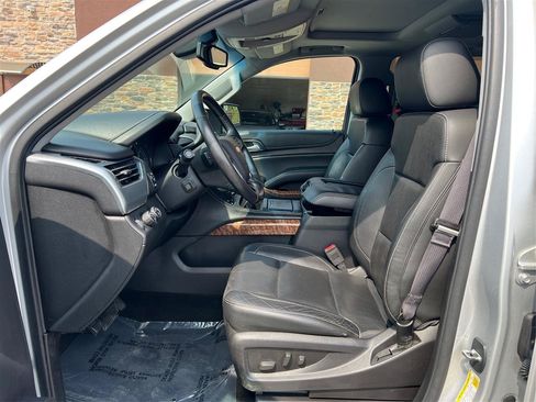 Used 2015 Chevrolet Suburban LTZ AWD/4WD image 9