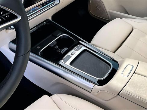 Used 2025 Mercedes-Benz GLA 250 image 17