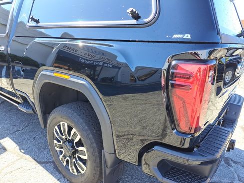 Used 2024 GMC Sierra 2500 Denali Ultimate AWD/4WD image 29