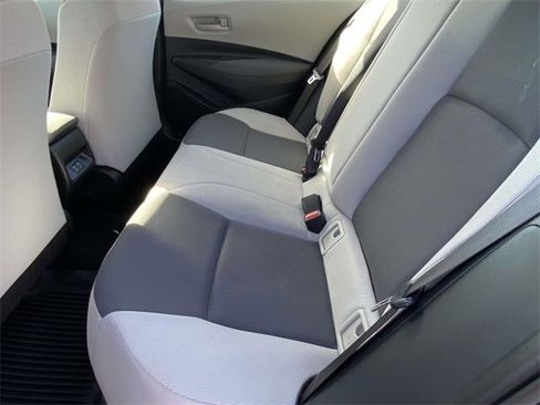 Used 2023 Toyota Corolla LE image 11