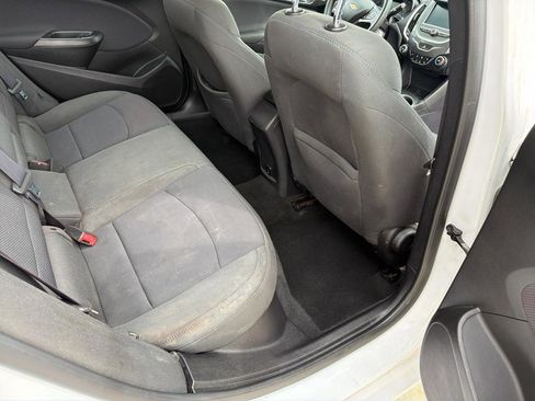 Used 2017 Chevrolet Cruze LT FWD image 23
