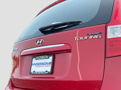 Used 2010 Hyundai Elantra SE FWD image 14