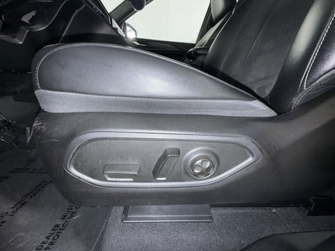 Used 2023 Jeep Grand Cherokee Altitude AWD/4WD image 14