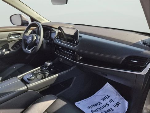 Used 2023 Nissan Rogue SL w/ SL Premium Package image 14