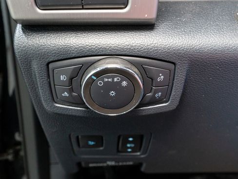 Used 2022 Ford F350 Platinum image 35