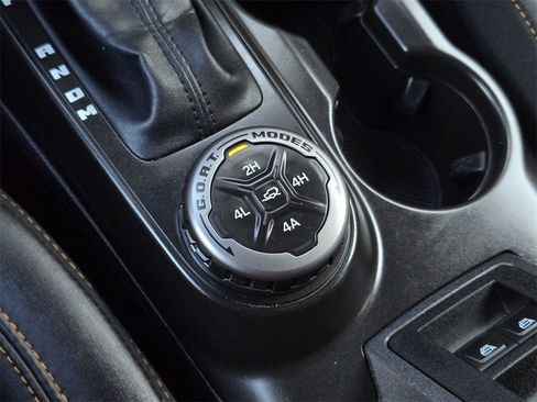 Used 2023 Ford Bronco Badlands image 20