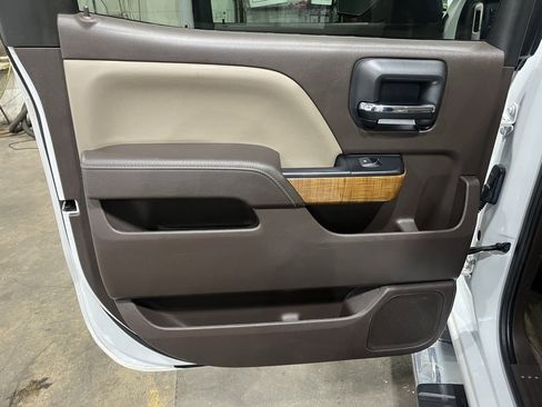 Used 2018 GMC Sierra 1500 SLT image 12