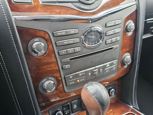 Used 2017 INFINITI QX80 4WD w/ Deluxe Technology Package image 39