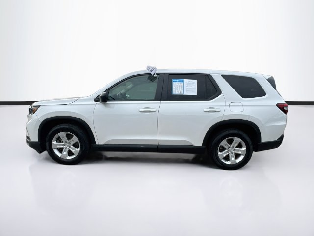 Certified 2023 Honda Pilot LX image 5