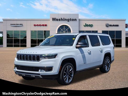 Used 2024 Jeep Wagoneer L Series III w/ Premium Group I AWD/4WD image 1