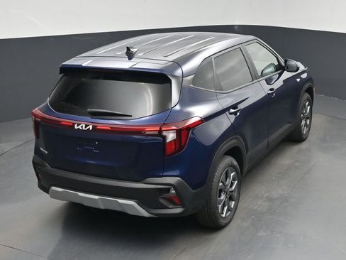 Certified 2026 Kia Seltos LX FWD image 24