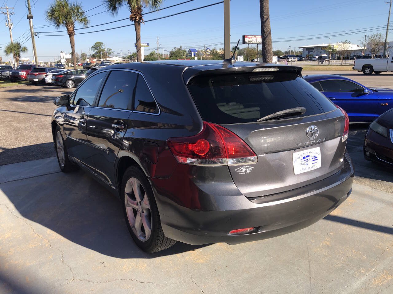 Used 2015 Toyota Venza XLE w/ XLE Premium Package FWD image 4