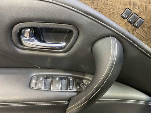 Used 2021 INFINITI QX80 Premium Select w/ All-Season Package AWD/4WD image 23