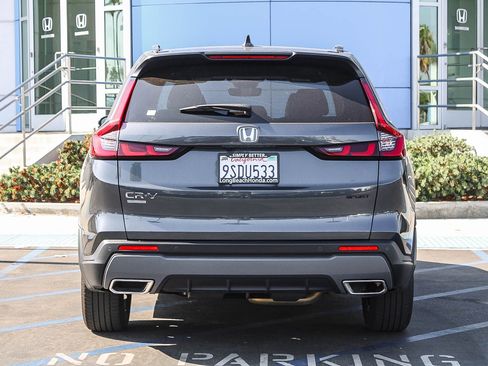 Used 2025 Honda CR-V Sport-L image 8