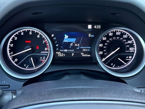 Used 2022 Toyota Camry XLE FWD image 27