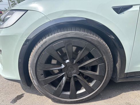 Used 2022 Tesla Model X AWD/4WD image 16