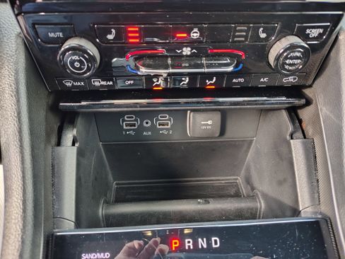 Certified 2024 Jeep Grand Cherokee Limited image 37