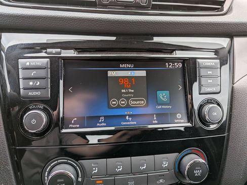 Used 2021 Nissan Rogue Sport S image 20