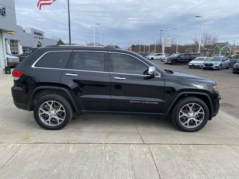 Used 2020 Jeep Grand Cherokee Limited image 2