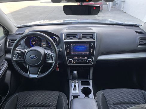 Used 2019 Subaru Outback 2.5i Premium image 14