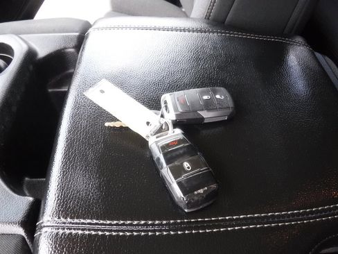 Used 2021 RAM 1500 Tradesman image 16