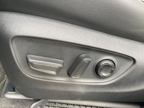 New 2026 Toyota Sienna Platinum image 14