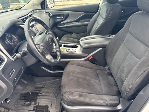 Used 2019 Nissan Murano SV w/ Premium Package image 13