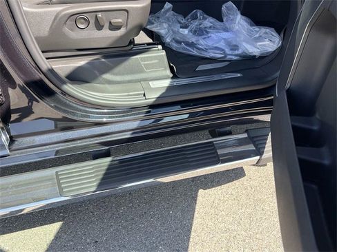 New 2026 GMC Sierra 1500 SLT w/ SLT Premium Plus Package image 31