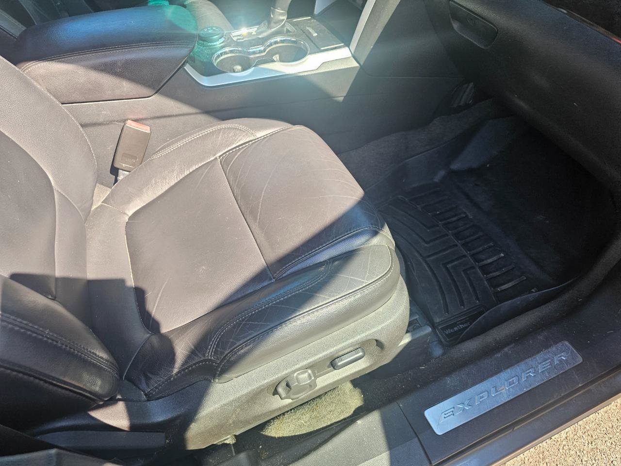 Used 2014 Ford Explorer Limited AWD/4WD image 16