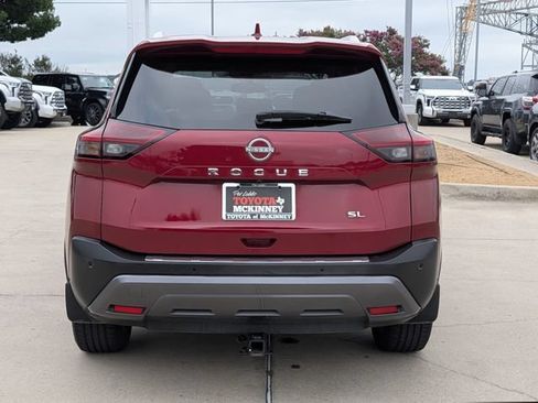 Used 2023 Nissan Rogue SL w/ SL Premium Package FWD image 6