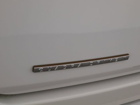 Used 2022 Jeep Grand Wagoneer Series III w/ Rear Seat Video Group 1 image 57