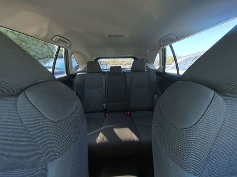 Used 2019 Toyota RAV4 LE image 27