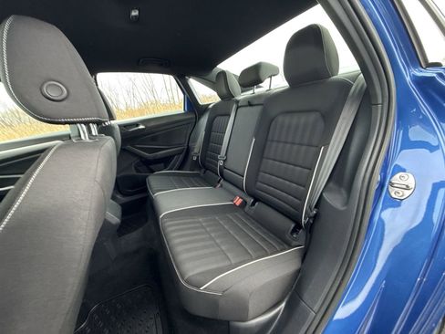 Used 2023 Volkswagen Jetta Sport image 24