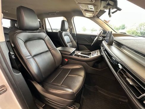 Certified 2023 Lincoln Aviator AWD w/ Elements Package image 22