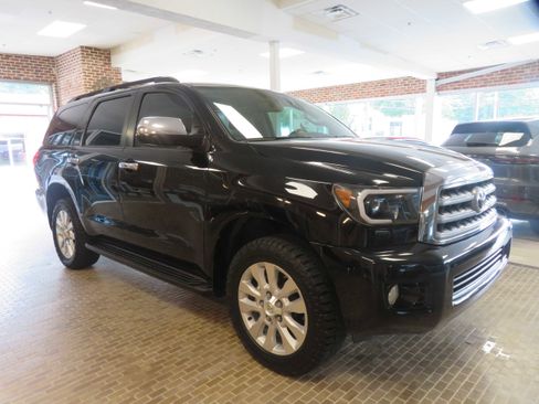 Used 2014 Toyota Sequoia Platinum AWD/4WD image 76
