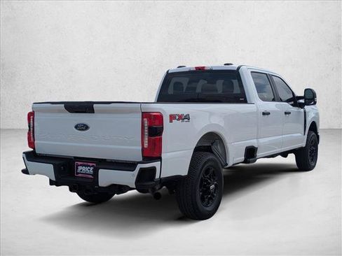 Used 2024 Ford F250 XL w/ STX Appearance Package AWD/4WD image 5