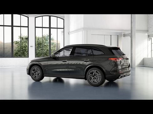 Used 2026 Mercedes-Benz GLC 300 4MATIC image 26