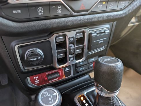 New 2026 Jeep Gladiator Willys AWD/4WD image 30