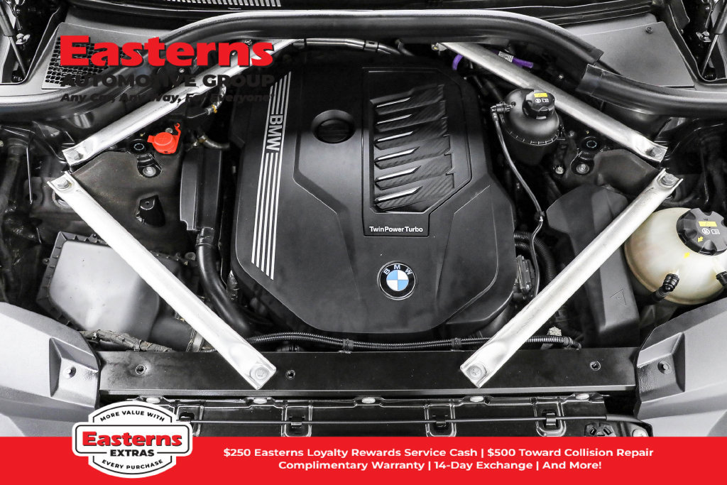 Used 2022 BMW X7 xDrive40i w/ Premium Package AWD/4WD image 8