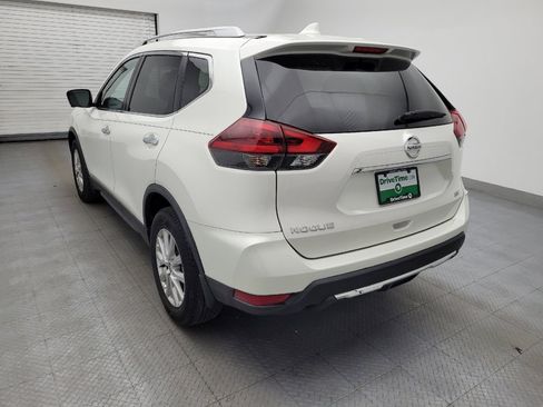 Used 2018 Nissan Rogue SV w/ Premium Package image 5