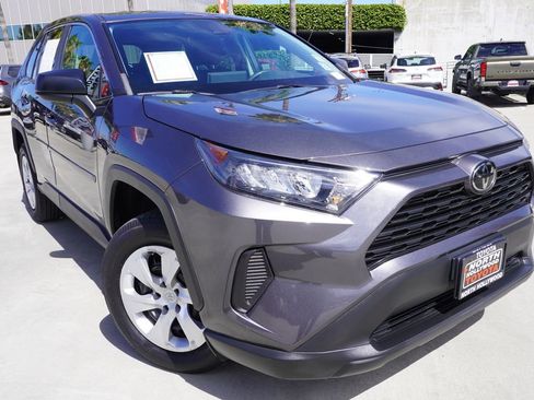 Certified 2022 Toyota RAV4 LE FWD image 2