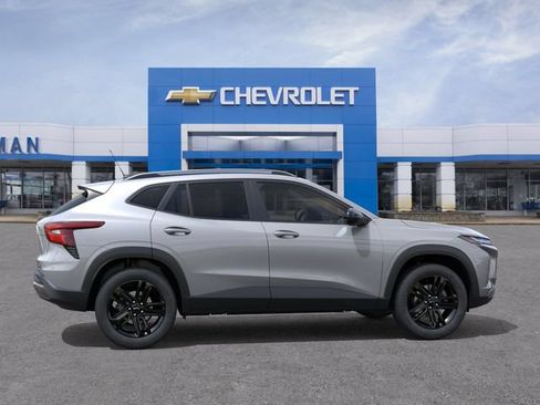 New 2026 Chevrolet Trax ACTIV w/ Sunroof Package FWD image 5