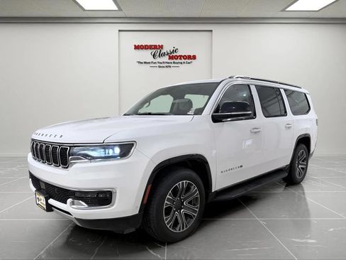 Used 2024 Jeep Wagoneer L Series II w/ Flexible Seating Group AWD/4WD image 1
